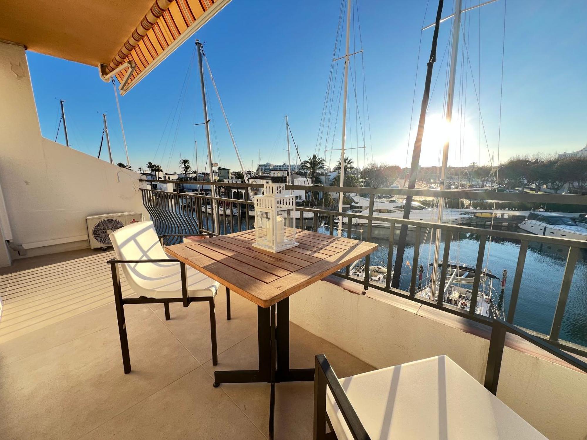Estudio Frente Al Canal Con Terraza Ampuriabrava Exterior foto